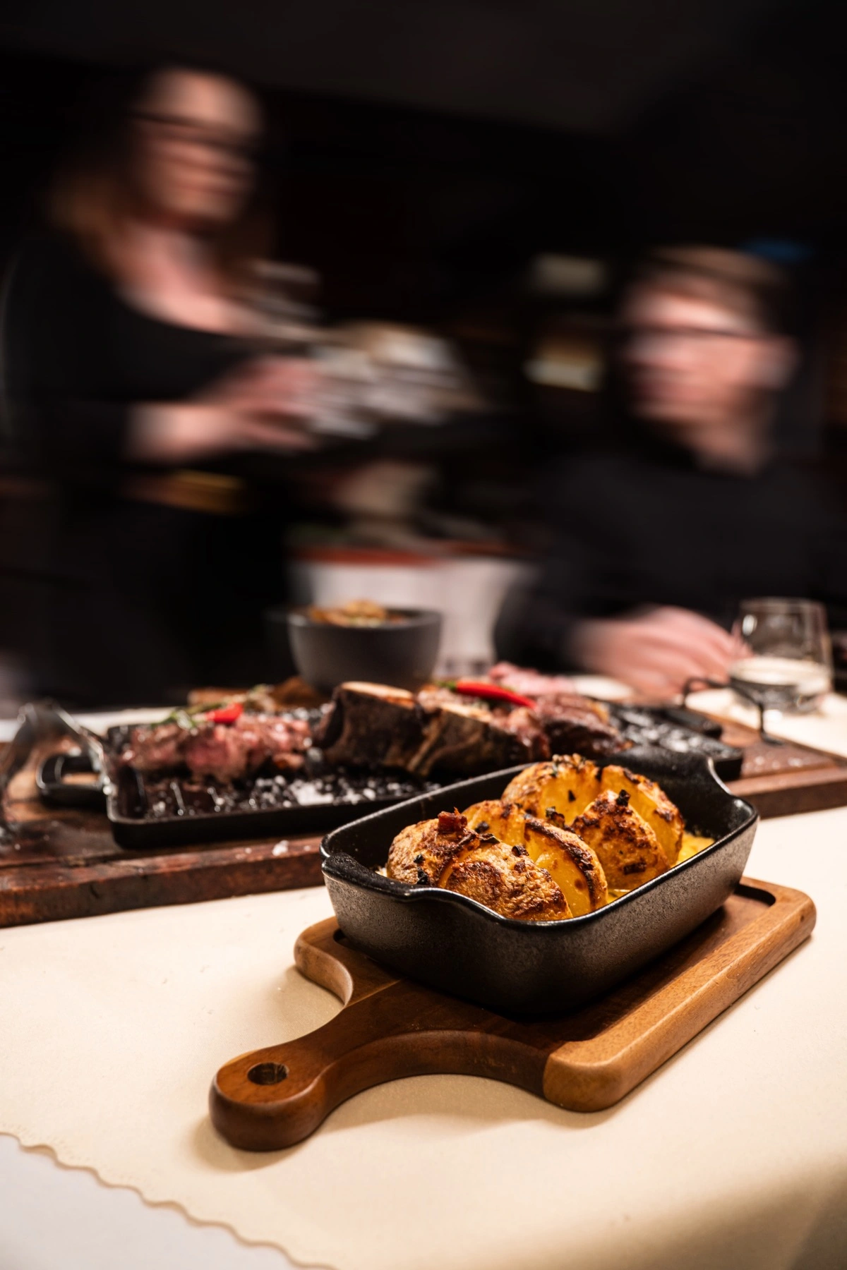 Zážitkové podávání steaku