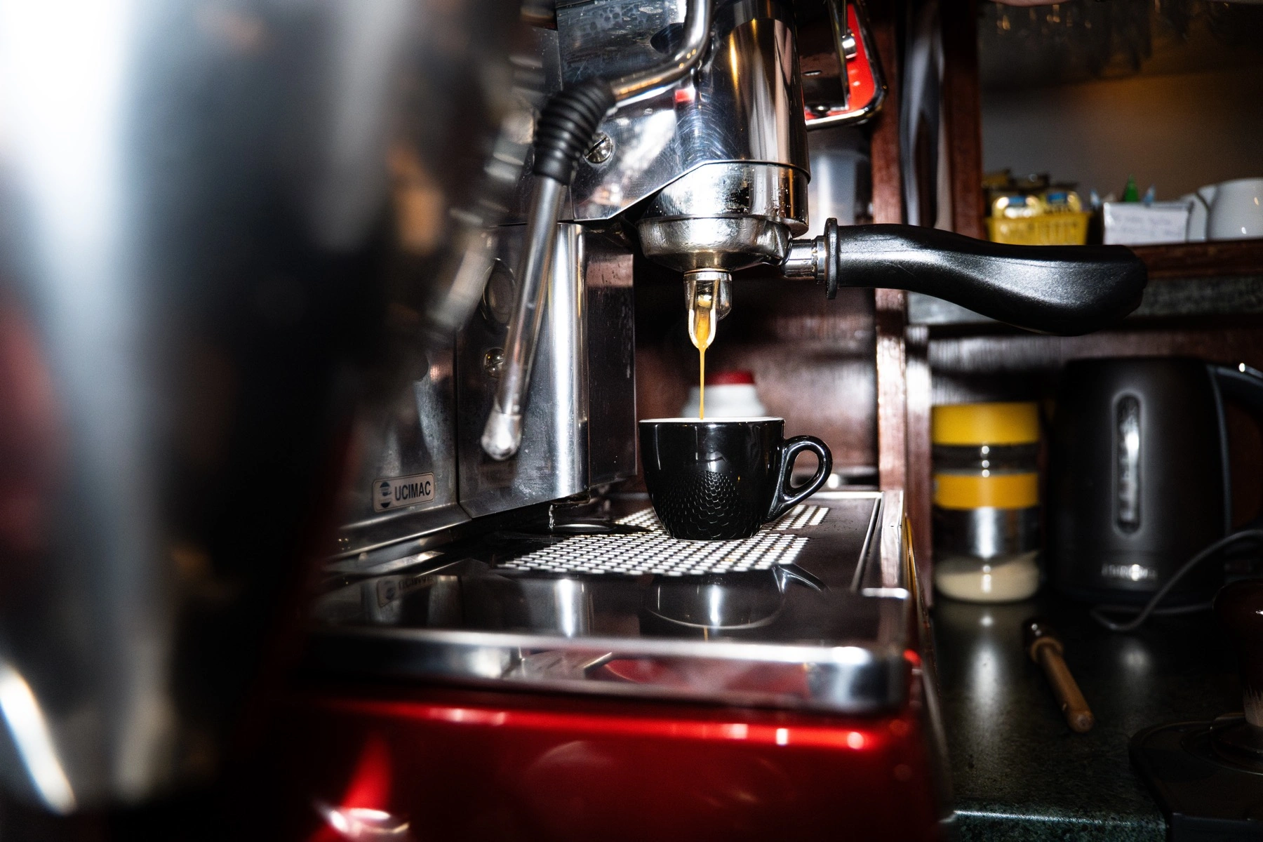 Espresso z kávovaru U Pana domácího