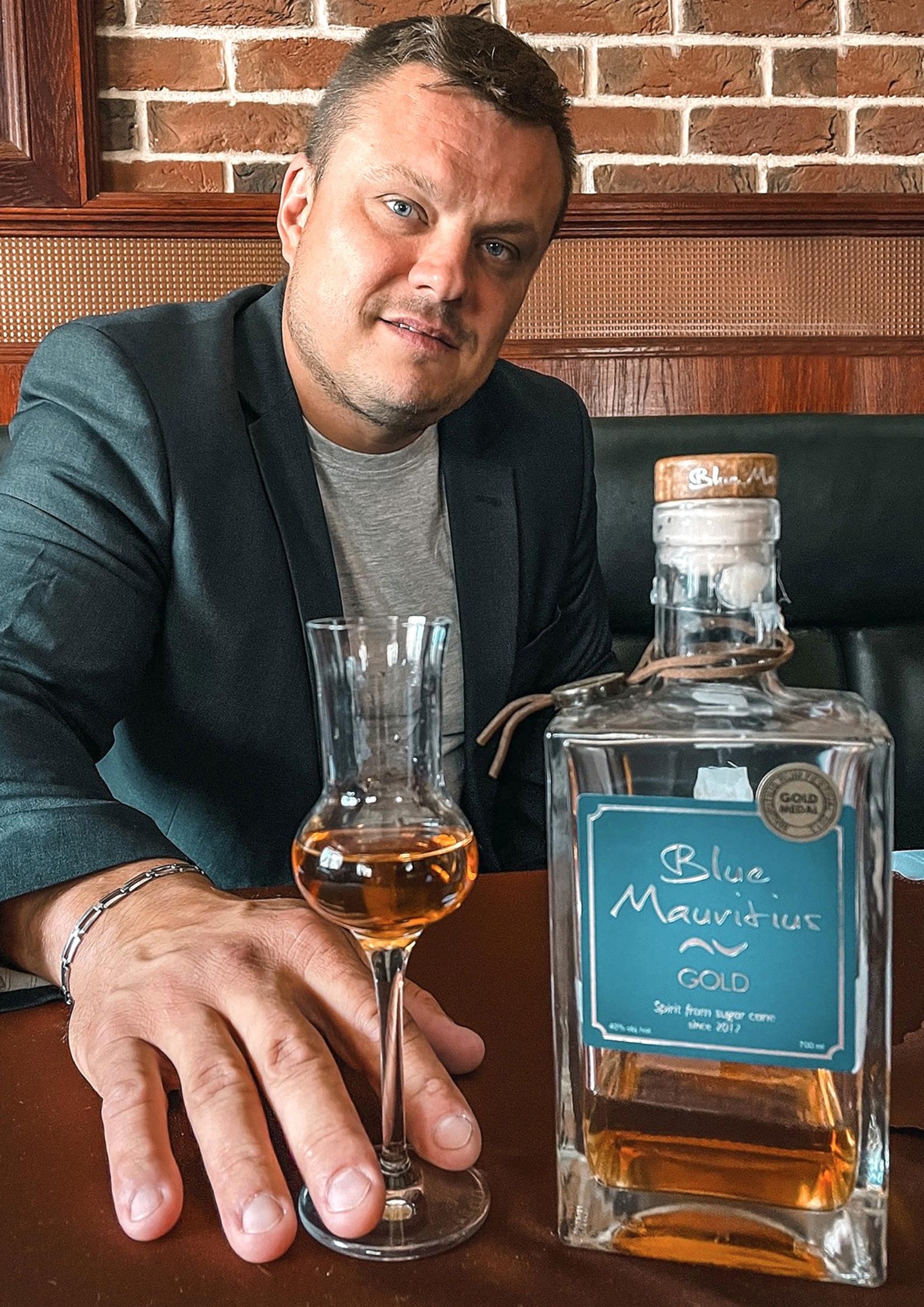 Rumová karta — strana 2